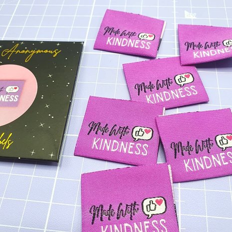 Sew Anonymous -  Made with Kindness labels €6,50 per set