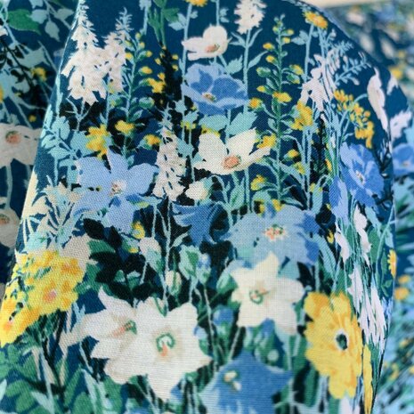 Kokka Japan - Flowny - Blue wild flower COTTON LAWN
