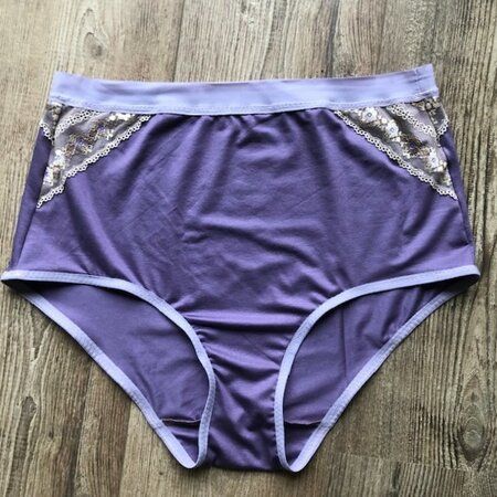 BARRETT BRALETTE & NOELLE PANTY DIY SEWING KIT: Maple Daisy