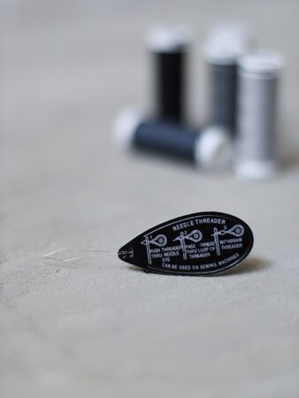 SEWPLY - Wire Needle Threader