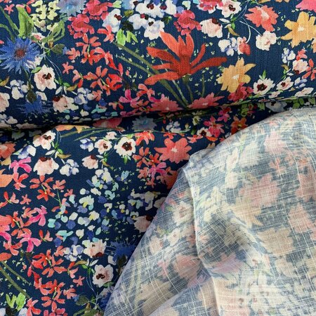 Lady McElroy -Wild Botanics Mid blue LINNEN VISCOSE