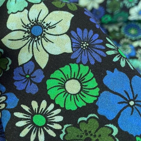 Lady McElroy - Flower Power VISCOSE CREPE