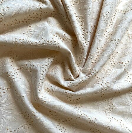 TopTex Zandkleurige broderie