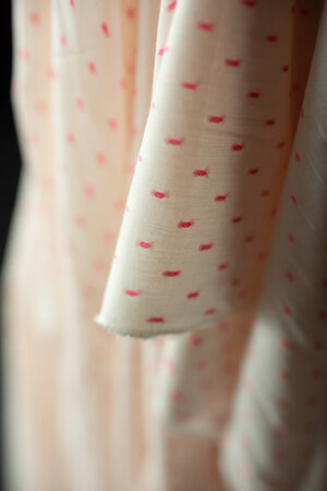 COUPON 130 CM Merchant & Mills - Pink Soda Dobby Indian Cotton