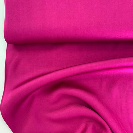 COUPON 50 CM A La Ville - Magenta VISCOSE SATIJN