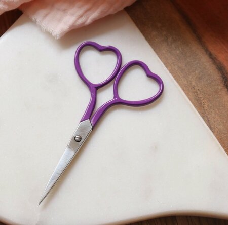 Lise Tailor Hartschaartje Violet  9cm