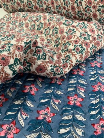 Ansje LIMITED - Campanula & Marguerites Flowers - Quilt Indian Cotton