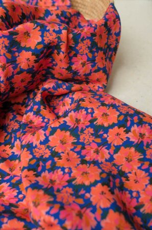 Lise Tailor - Floral Flames Viscose - OEKO-TEX® STeP & FSC