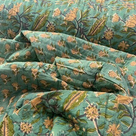 Ansje LIMITED - Green Yellow Dancing Flowers - Quilt Indian Cotton