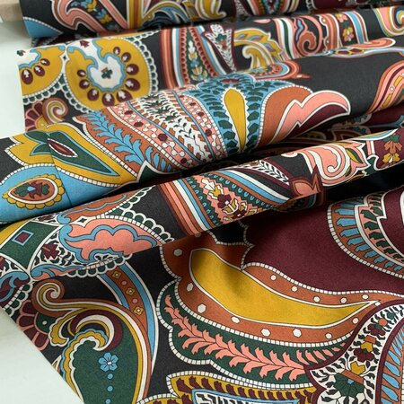 Liberty London - Paisley Fanfare - Tana Lawnâ„¢