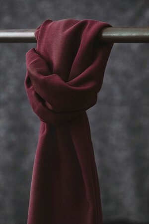 meetMilk - SMOOTH DRAPE TWILL - PINOT met TENCELâ„¢ Lyocell fibers