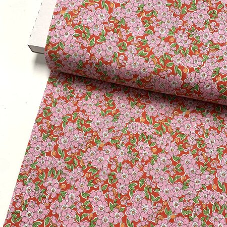 Liberty London - Flowering Blossom Pink on Red Quilt KATOEN