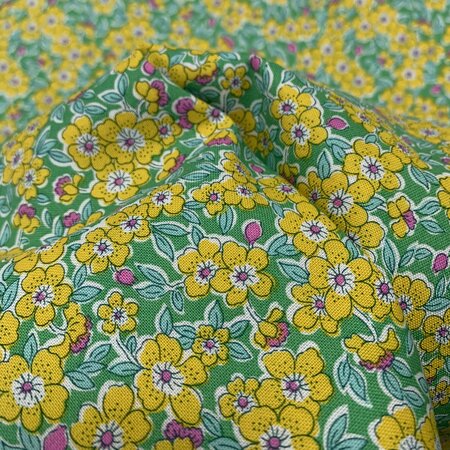 Liberty London - Flowering Blossom Yellow on Green Quilt KATOEN