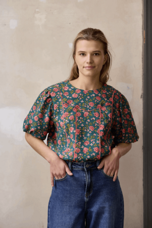 COUPON 160cm Atelier Jupe - Green Little Flowers TEXTURED VISCOSE BLEND