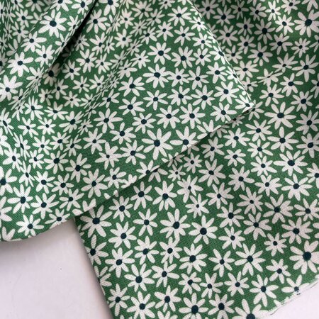 COUPON 50cm Cloud9 - Tiny Daisies Green - BOHEMIAN PARADISE - COTTON biokatoen