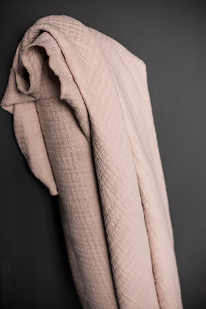 COUPON 70cm Merchant & Mills - Soft Stitch Peony Jacquard/Quilted cotton