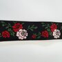 COUPON 115 CM Sierelastiek - Jacquard black roses 40mm